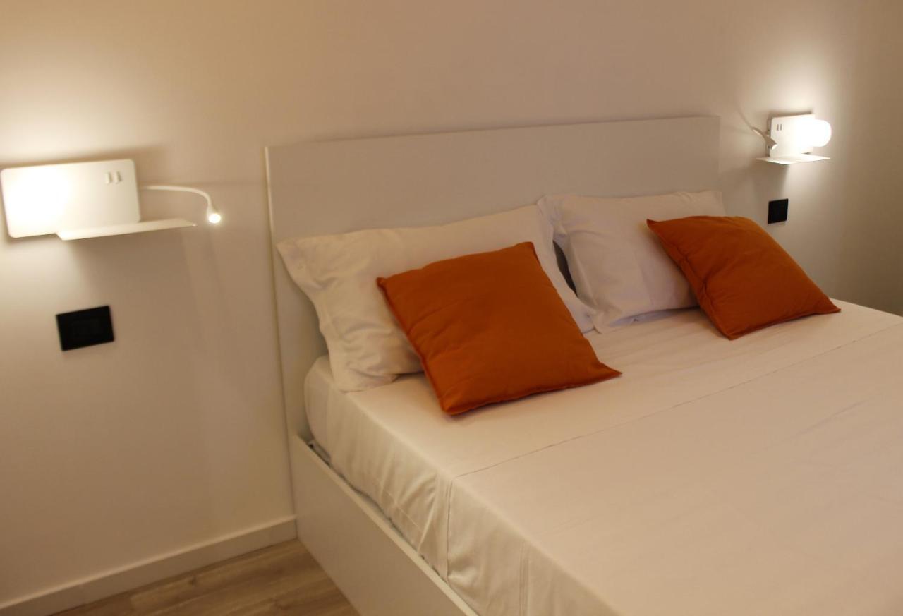 Casa Gaudi Apartment Syracuse ภายนอก รูปภาพ