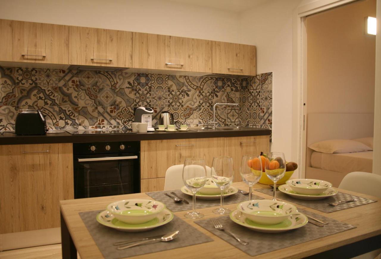 Casa Gaudi Apartment Syracuse ภายนอก รูปภาพ
